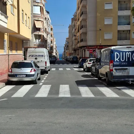 Apartment La Casa De Mi Madre - 2 Bed Flat In The Heart Of Torrevieja