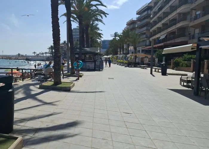 La Casa De Mi Madre - 2 Bed Flat In The Heart Of * Torrevieja