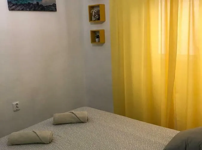 La Casa De Mi Madre - 2 Bed Flat In The Heart Of Torrevieja