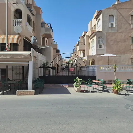Апартаменты La Casa De Mi Madre - 2 Bed Flat In The Heart Of *